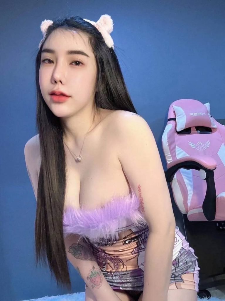 Call girl service in Seremban Town Centre hotel
